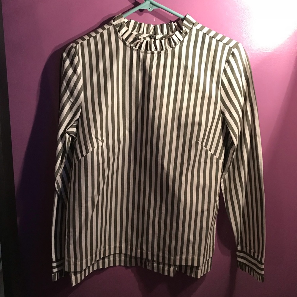 Business casual top